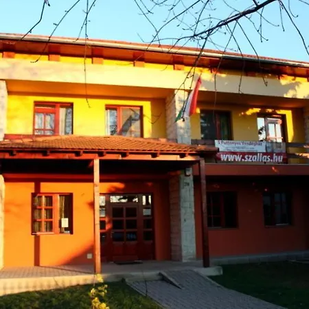 5 Puttonyos Vendeghaz Holiday home *